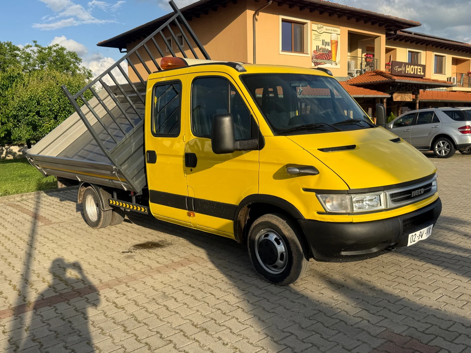 Iveco Daily 40C17 KAT Б 3.5Т КЛИМА, снимка 4 - Бусове и автобуси - 54703100