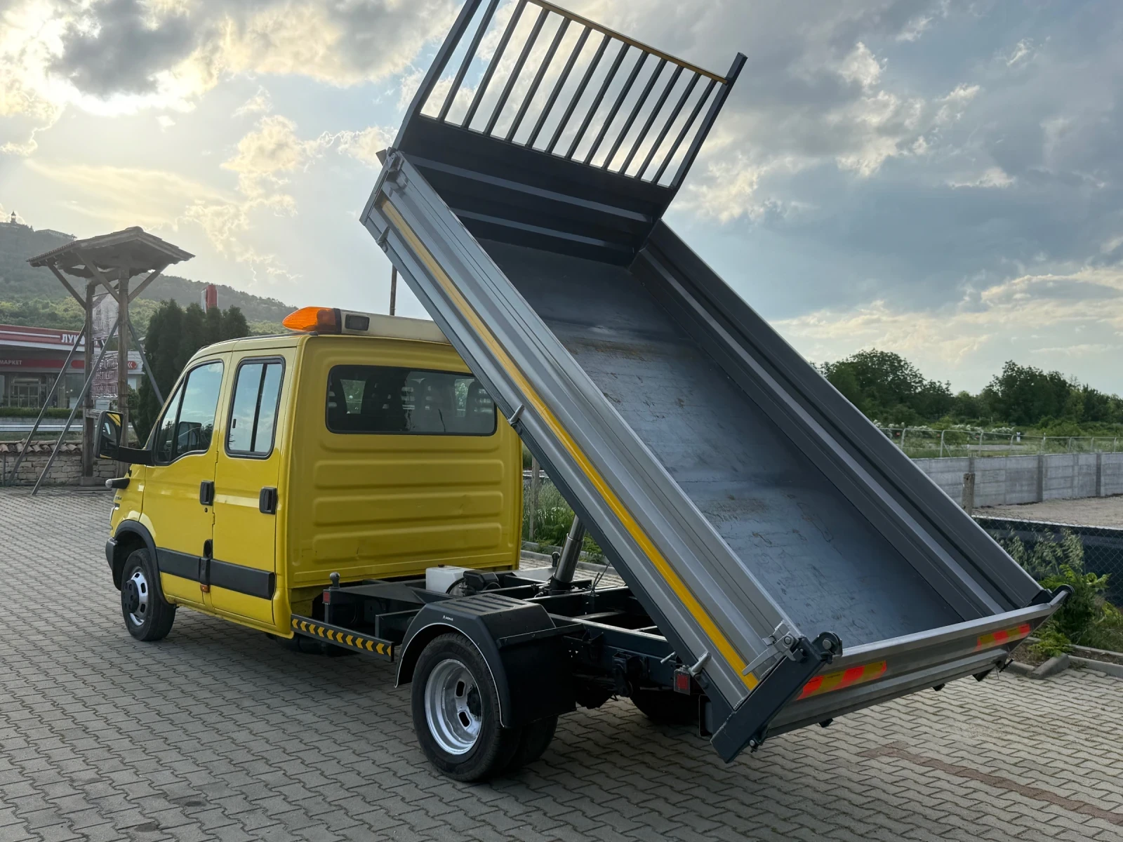Iveco Daily 40C17 KAT Б 3.5Т КЛИМА, снимка 2 - Бусове и автобуси - 54703100