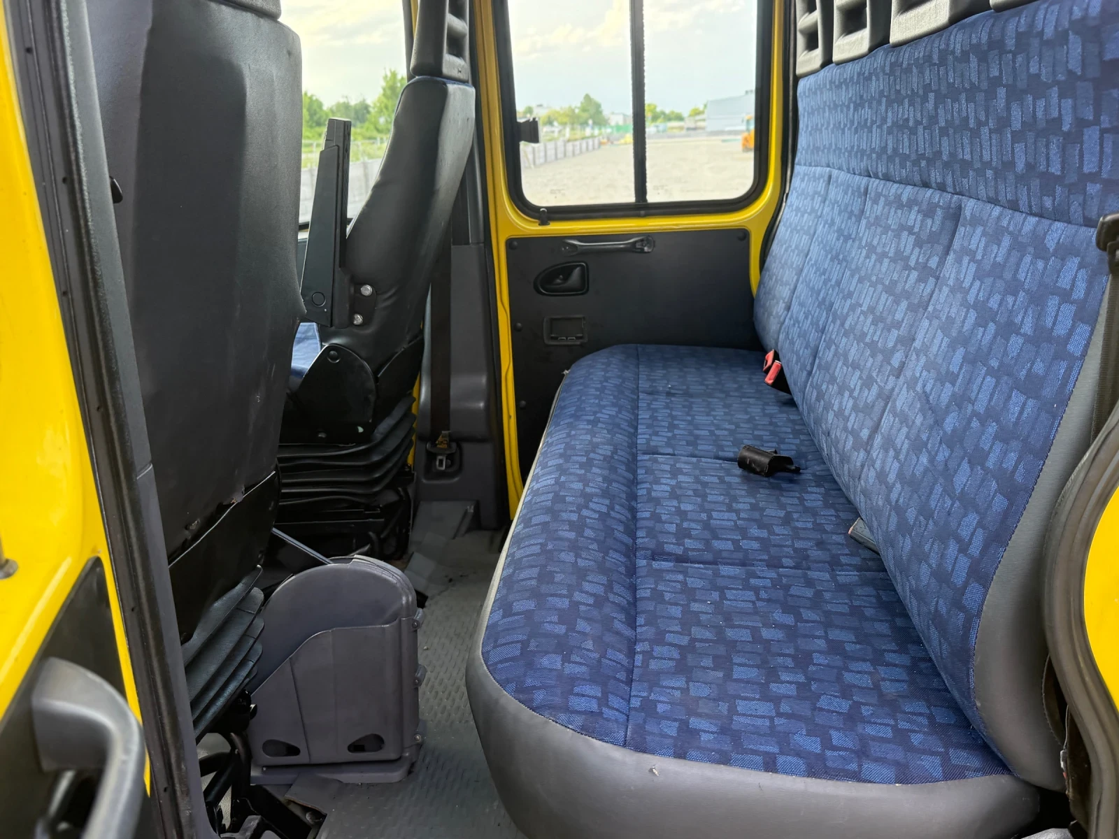 Iveco Daily 40C17 KAT Б 3.5Т КЛИМА, снимка 9 - Бусове и автобуси - 54703100