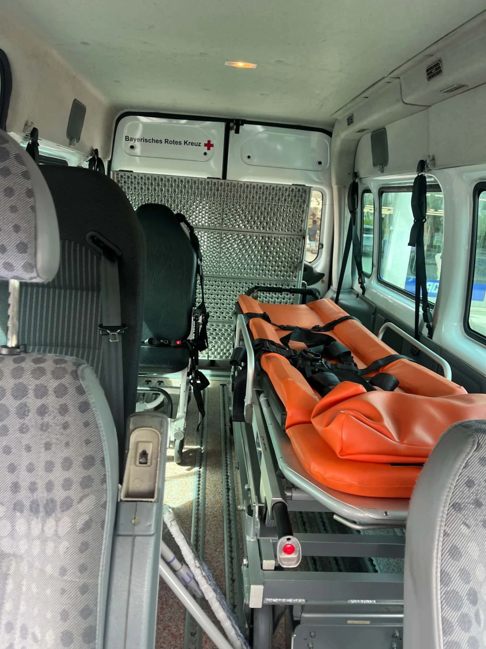 Ford Transit 2.2 TDCI, снимка 14 - Бусове и автобуси - 54760141