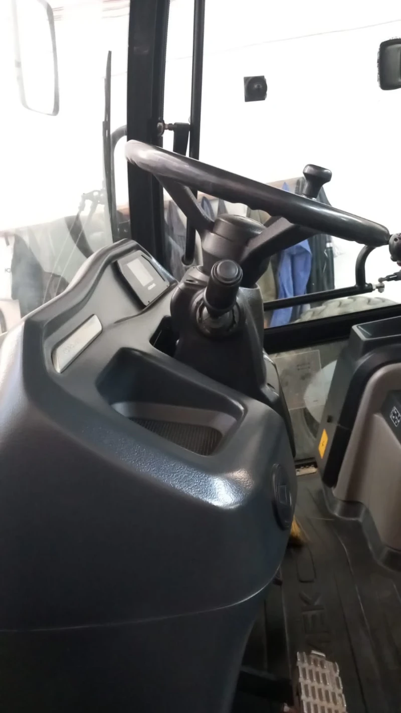 Багер Hidromek 102B, снимка 14 - Индустриална техника - 52332927