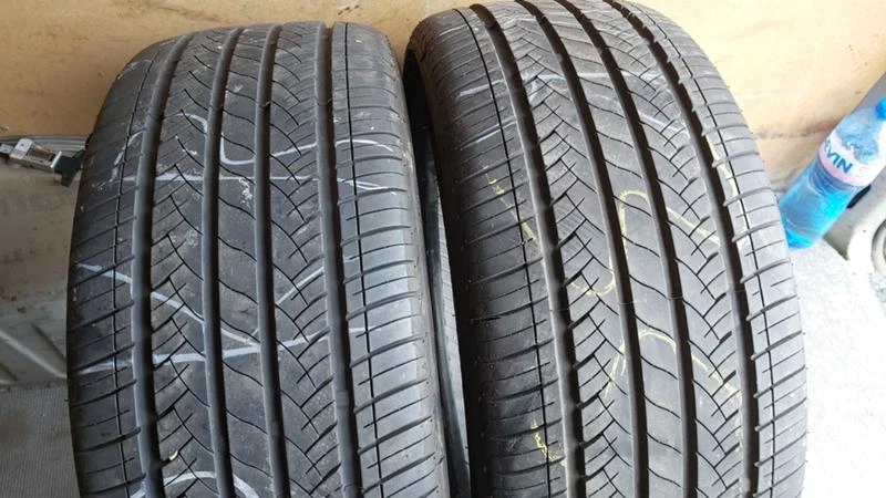 Гуми Летни 245/45R18, снимка 1 - Гуми и джанти - 28771096