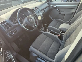 VW Touran 1.6TDI 6-СК НАВИ!!! - 6900 € / 13495.23 лв. - 38221908 8