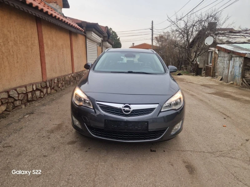 Opel Astra 1.7 CDTI-COSMO, снимка 1 - Автомобили и джипове - 47056683