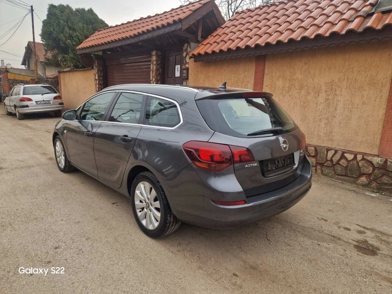 Opel Astra 1.7 CDTI-COSMO, снимка 14 - Автомобили и джипове - 47056683