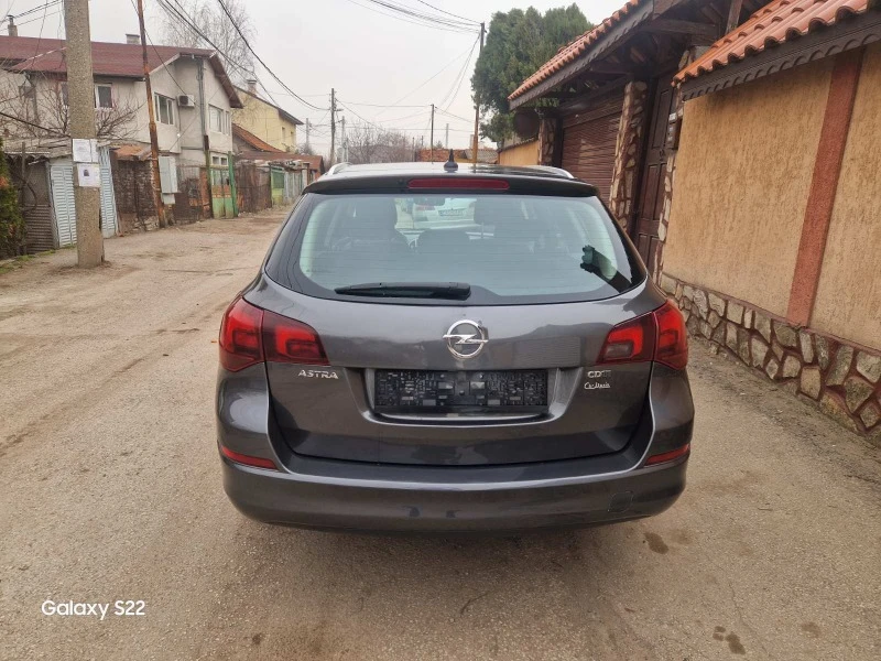 Opel Astra 1.7 CDTI-COSMO, снимка 11 - Автомобили и джипове - 47056683