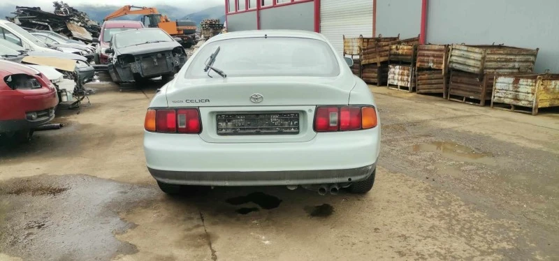 Toyota Celica 1.8, снимка 3 - Автомобили и джипове - 45523243