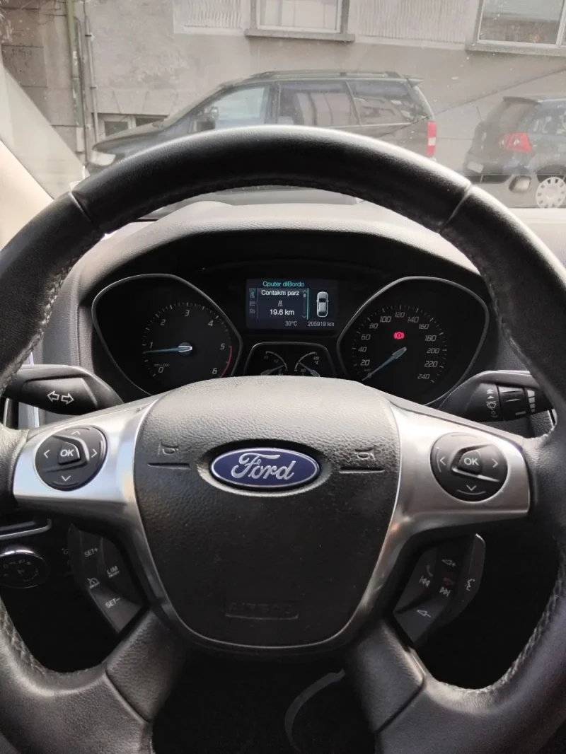 Ford Focus 1.6 TDCI, снимка 13 - Автомобили и джипове - 47535199