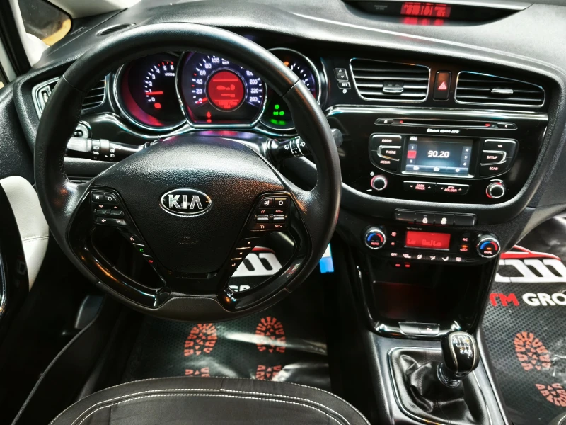 Kia Ceed 1.6 CRDI 6c.k E5B, снимка 9 - Автомобили и джипове - 50796285