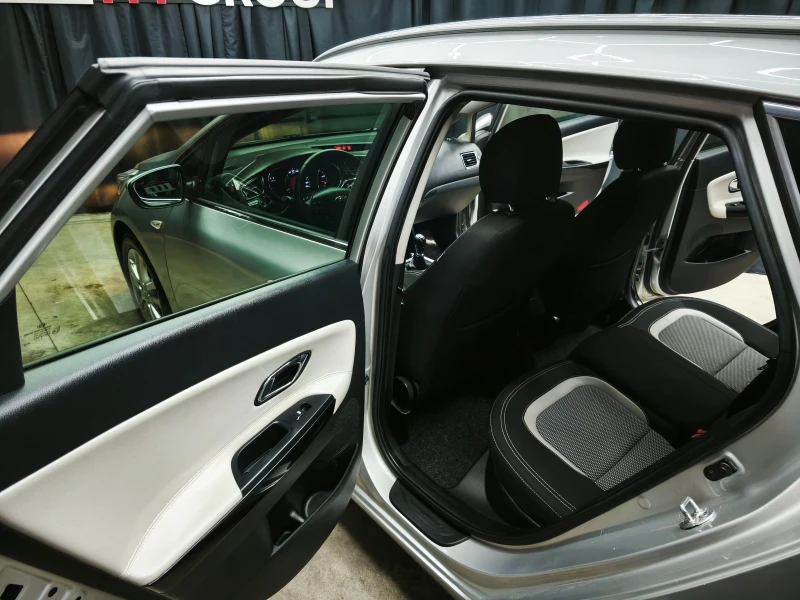 Kia Ceed 1.6 CRDI 6c.k E5B, снимка 12 - Автомобили и джипове - 50796285