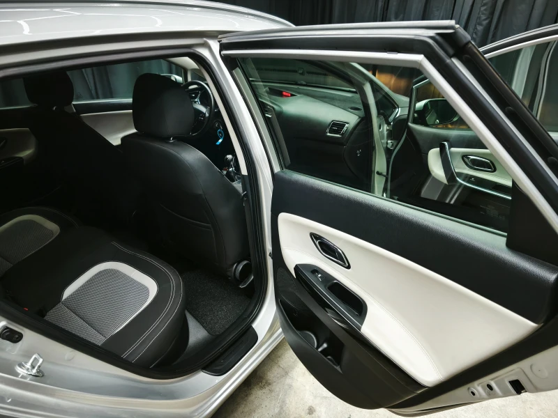 Kia Ceed 1.6 CRDI 6c.k E5B, снимка 13 - Автомобили и джипове - 50796285