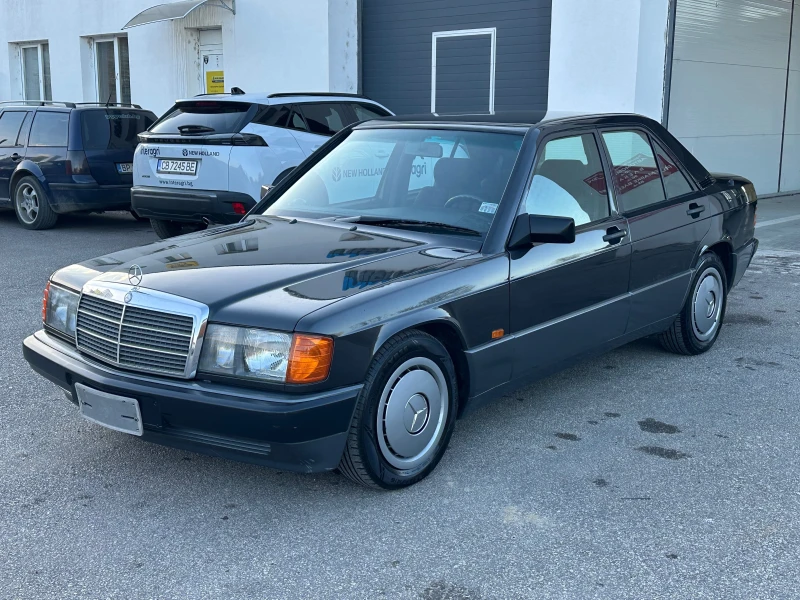 Mercedes-Benz 190 1.8i 143000км Италия Климатик, снимка 1 - Автомобили и джипове - 48057251