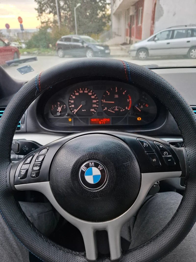 BMW 330, снимка 4 - Автомобили и джипове - 48113412