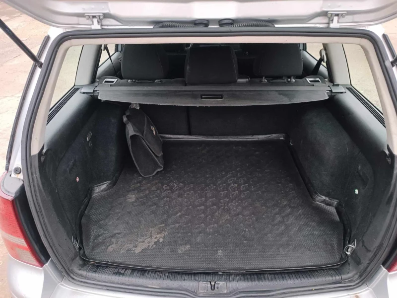 VW Golf, снимка 12 - Автомобили и джипове - 52284139