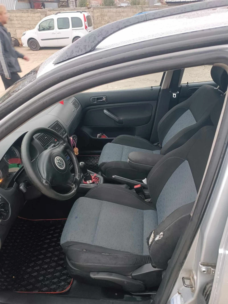 VW Golf, снимка 7 - Автомобили и джипове - 52284139