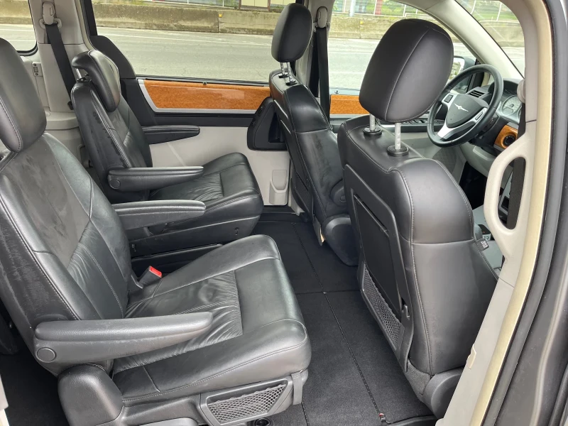 Chrysler Gr.voyager 2, 8-TDI, снимка 10 - Автомобили и джипове - 51941980