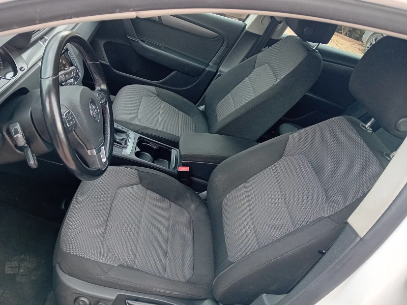 VW Passat 2.0TDI, снимка 7 - Автомобили и джипове - 52481192