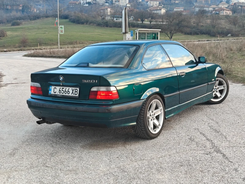BMW 320, снимка 3 - Автомобили и джипове - 52949359
