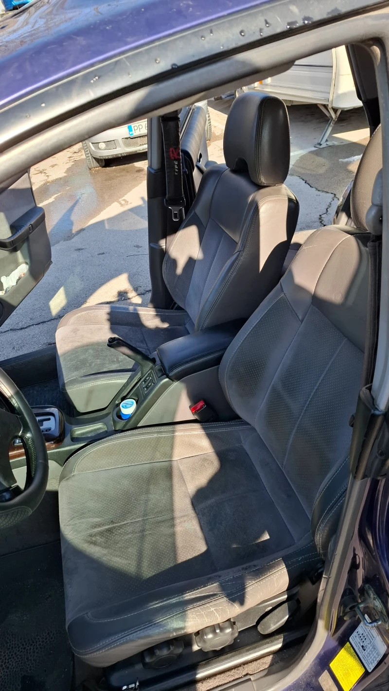 Subaru Outback 2.5 ГАЗ, снимка 14 - Автомобили и джипове - 53134172