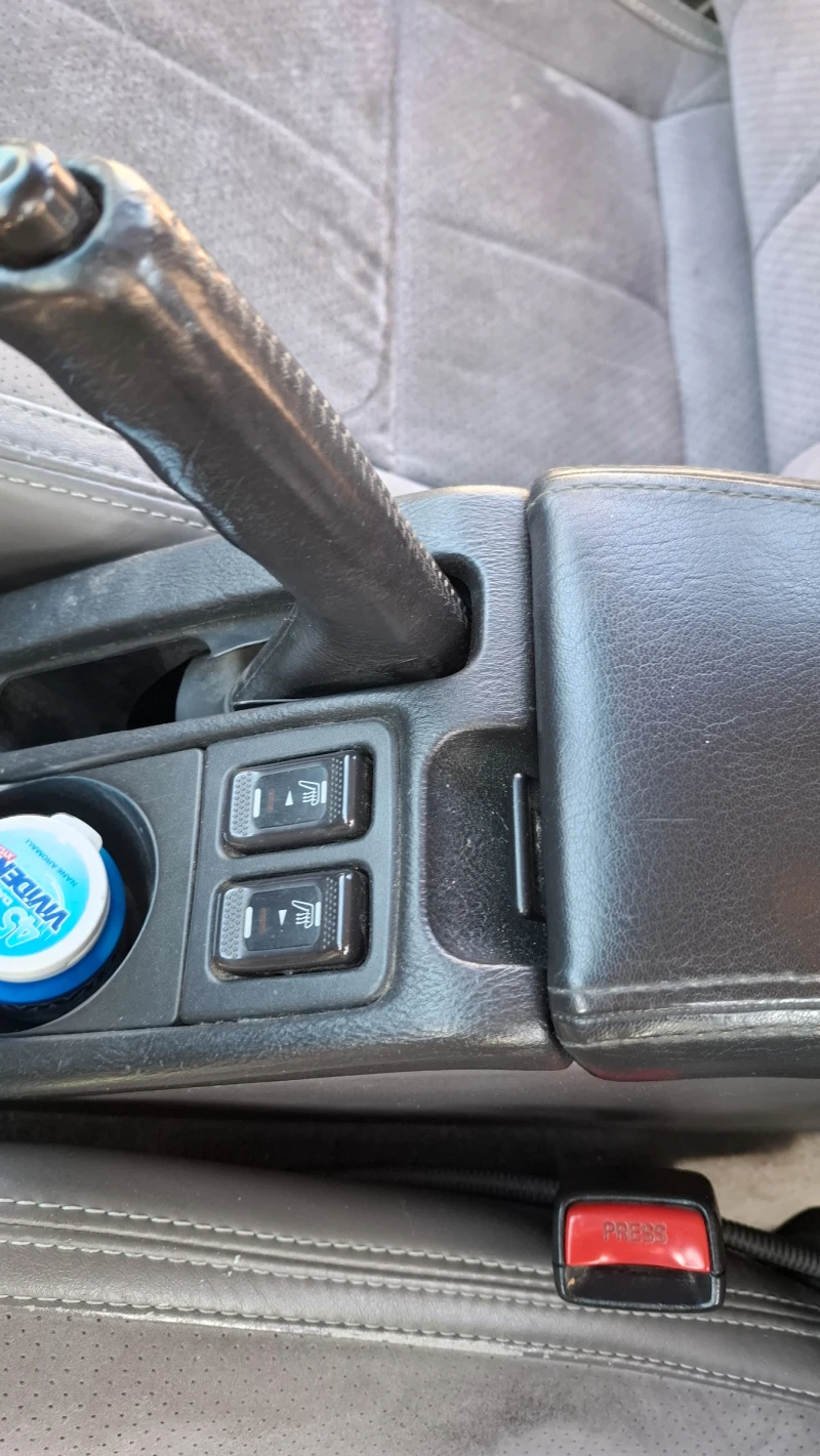 Subaru Outback 2.5 ГАЗ, снимка 12 - Автомобили и джипове - 53134172