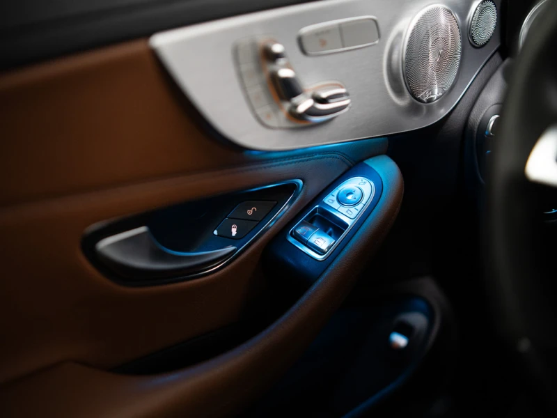 Mercedes-Benz C 43 AMG AMG | COUPE | PREMIUM PKG | 19 IN, снимка 10 - Автомобили и джипове - 53215884