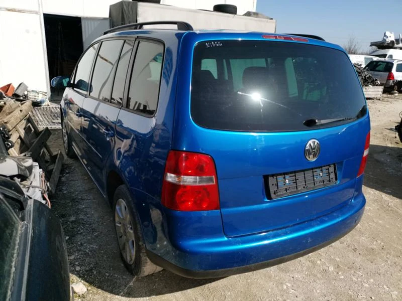 VW Touran 1.9 tdi, снимка 3 - Автомобили и джипове - 24535504