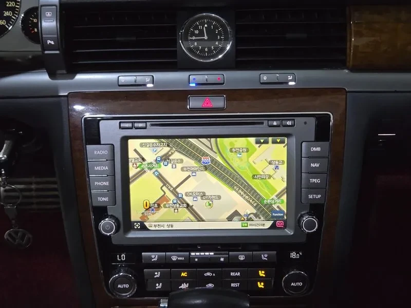 VW Phaeton V6 3.2 TDI NWB VW611, снимка 11 - Автомобили и джипове - 54884339