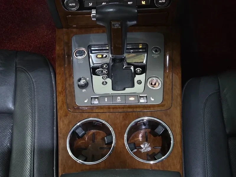 VW Phaeton V6 3.2 TDI NWB VW611, снимка 13 - Автомобили и джипове - 54884339
