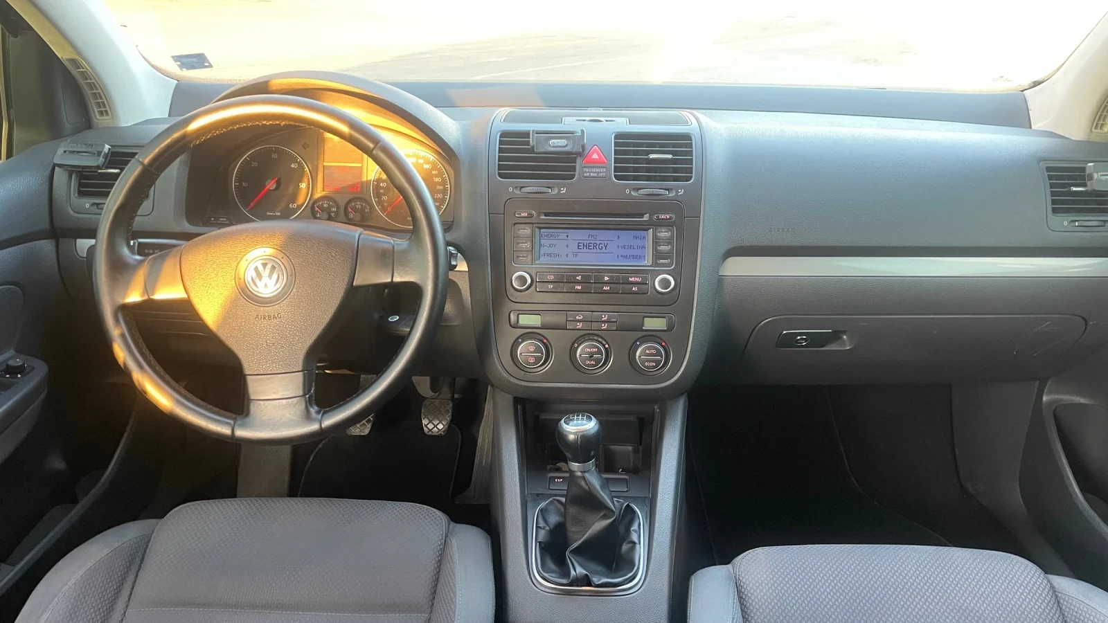 VW Golf 2.0 TDI 140kc 4x4 - изображение 8