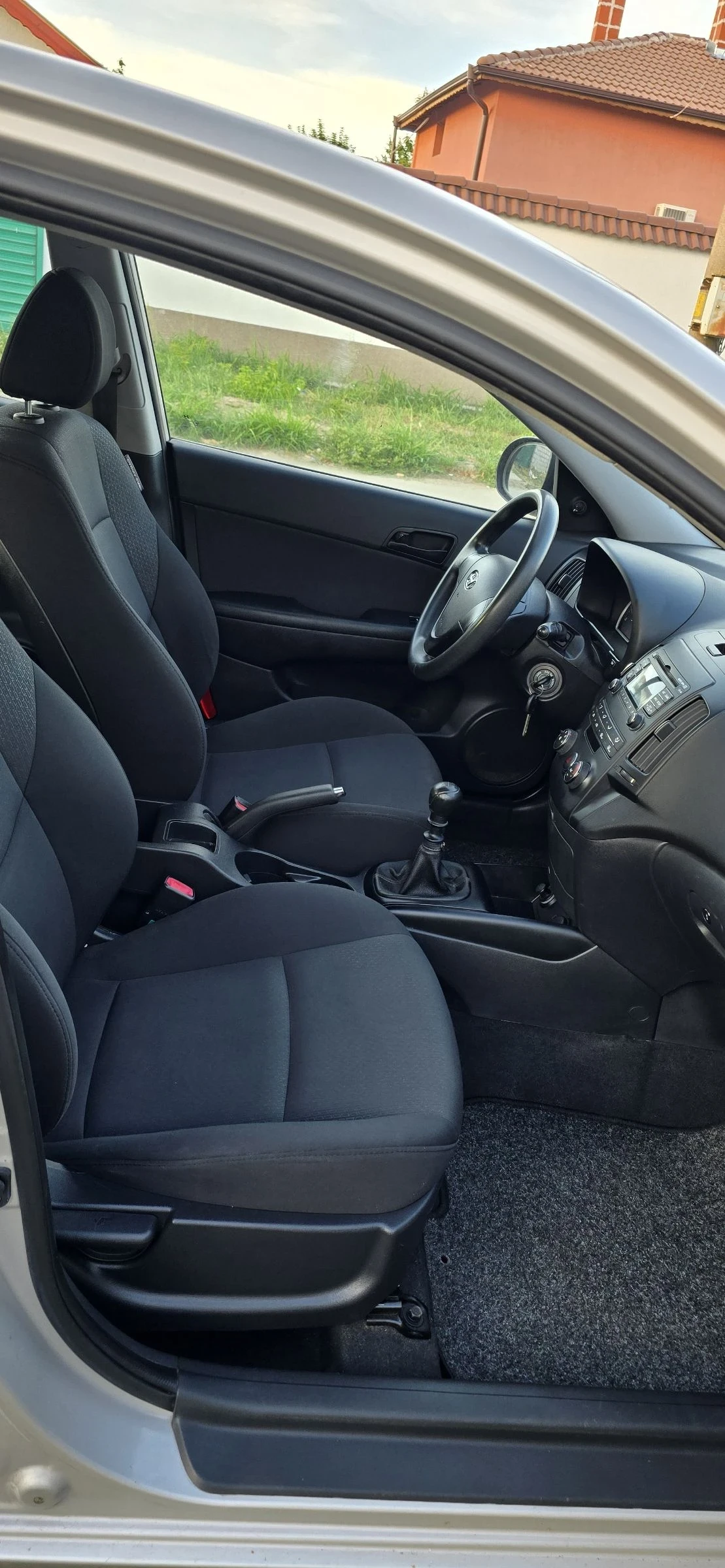 Hyundai I30 1.6 CRDI - изображение 9