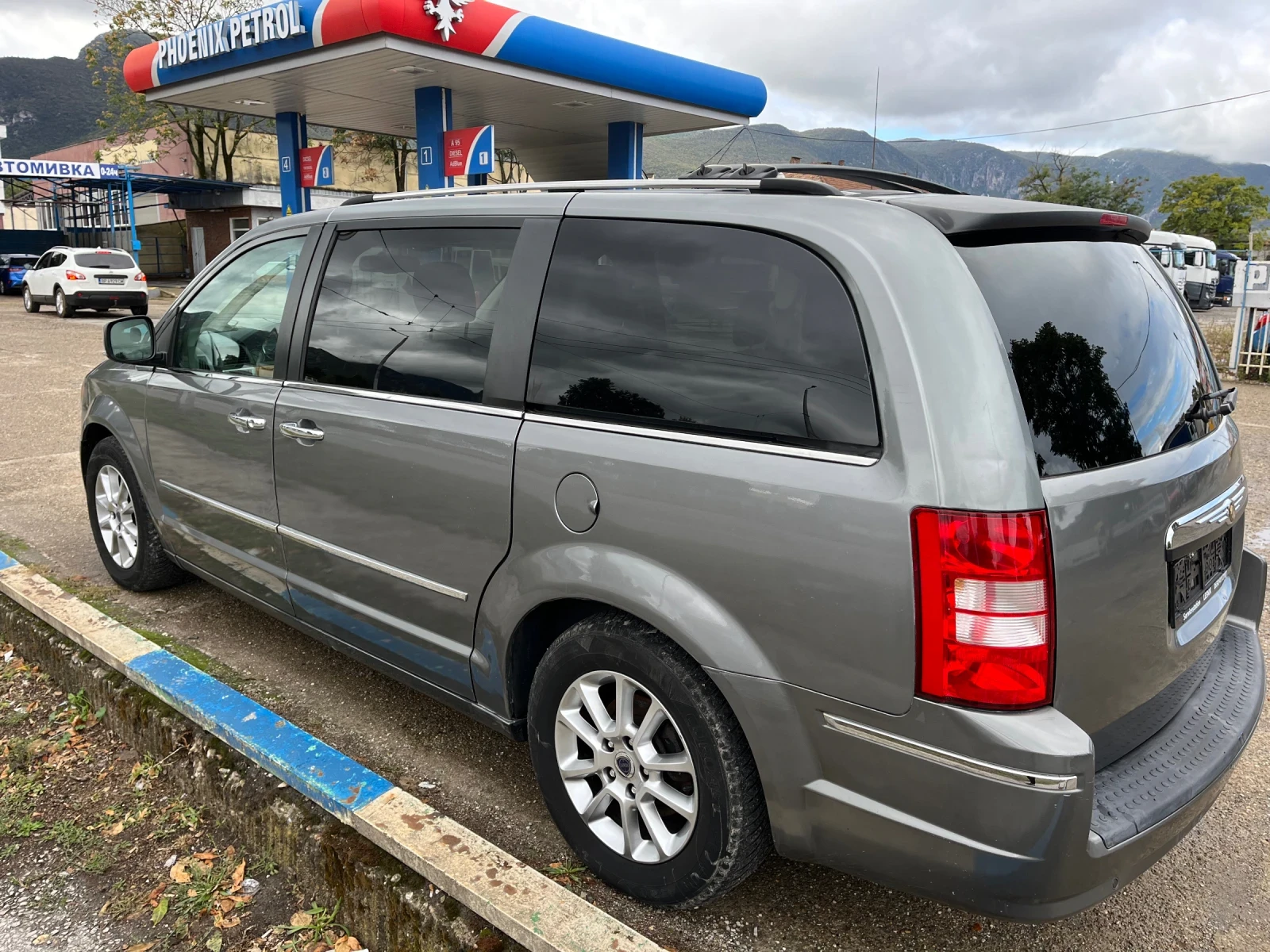 Chrysler Gr.voyager 2, 8-TDI - изображение 4