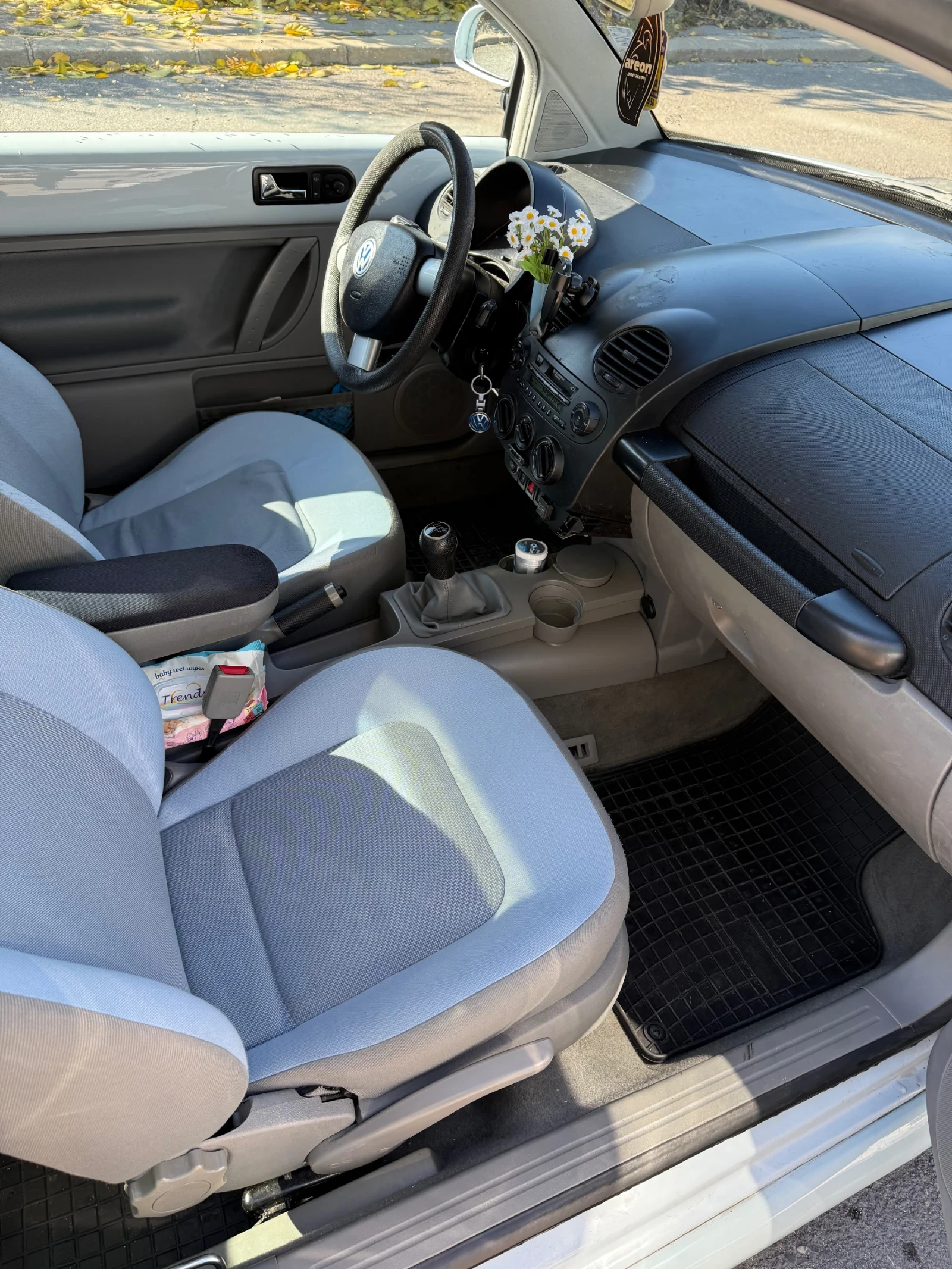 VW Beetle 2, 0 115 PS | Mobile.bg — изображение 6