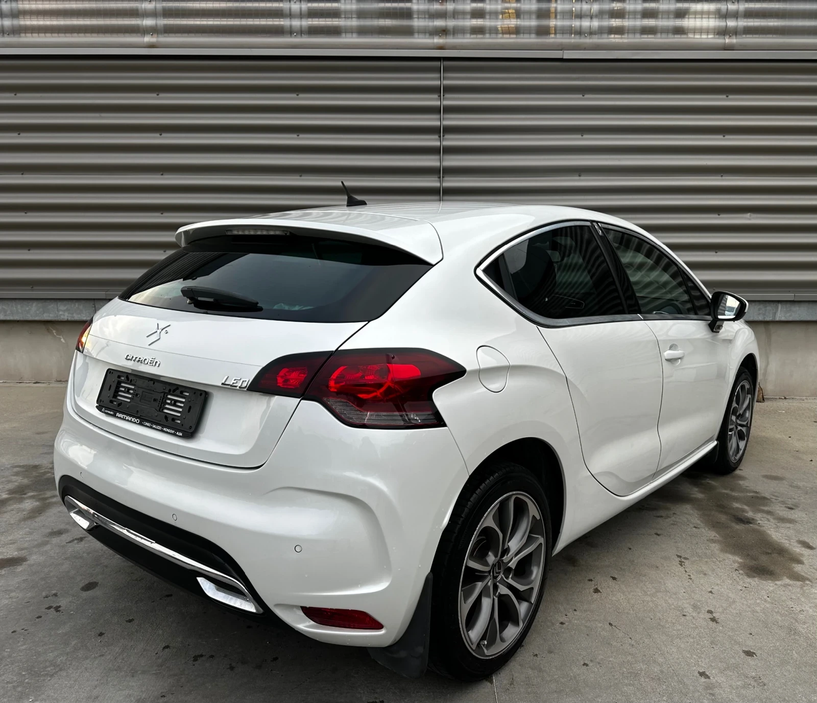 Citroen DS4 Бяла перла//Automatic// - изображение 5