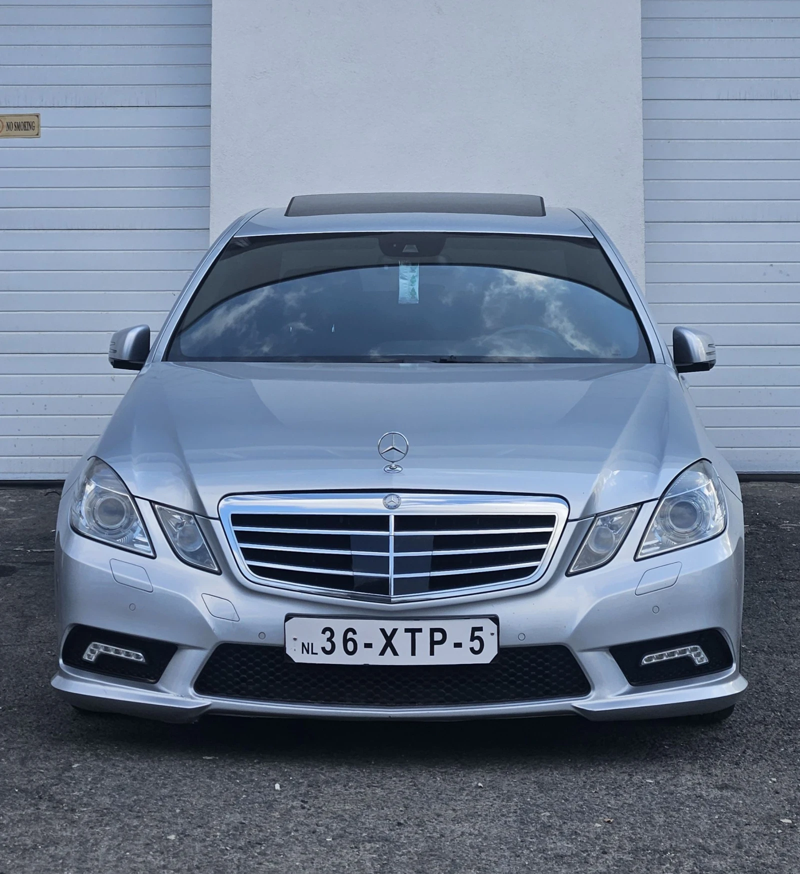 Mercedes-Benz E 250 AMG Avangard Distronic Plus шибедах XENON ACC LED 