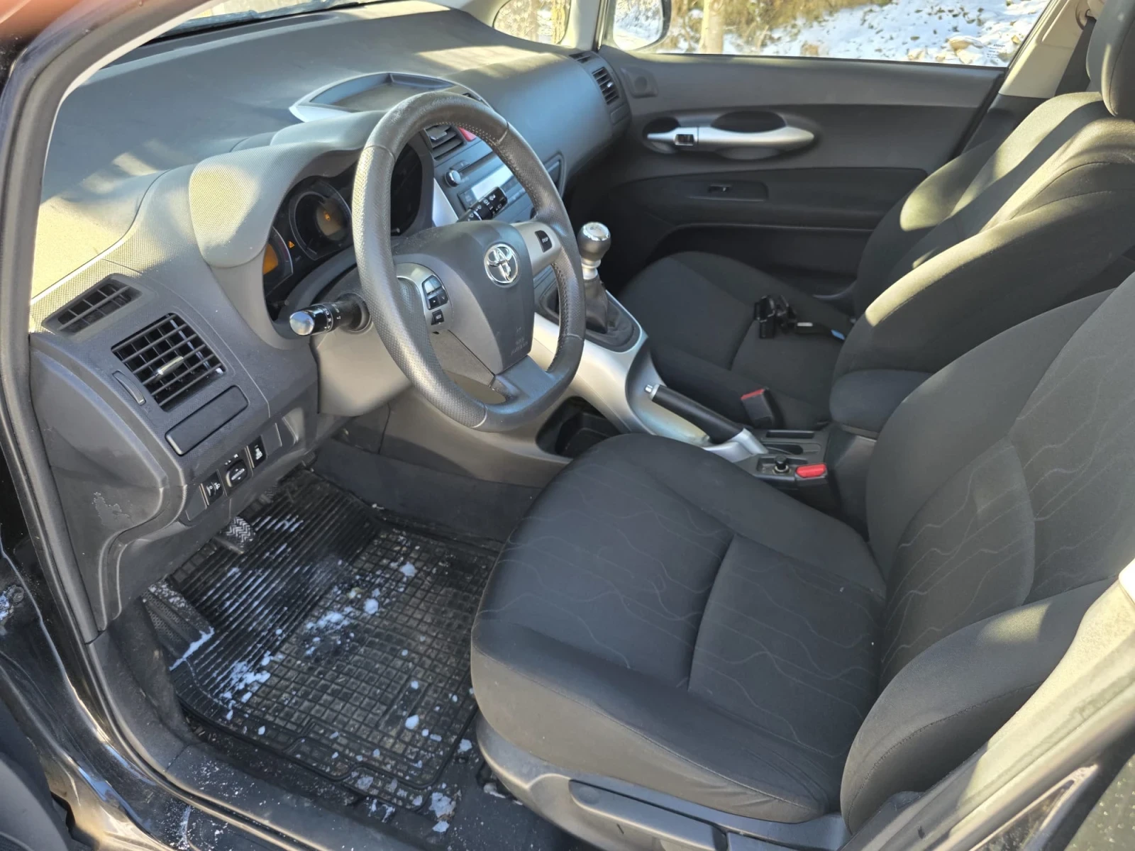 Toyota Auris 1.4 D4D Facelift - изображение 9