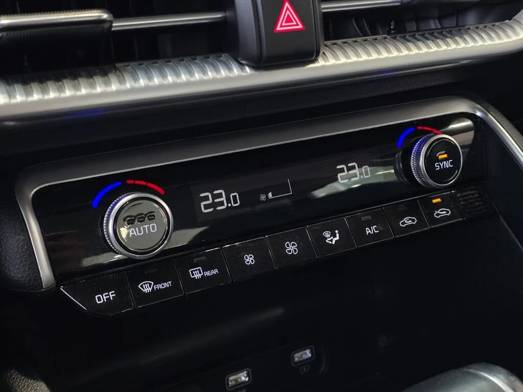 Kia K5 LX AWD | Mobile.bg � ����������� 11