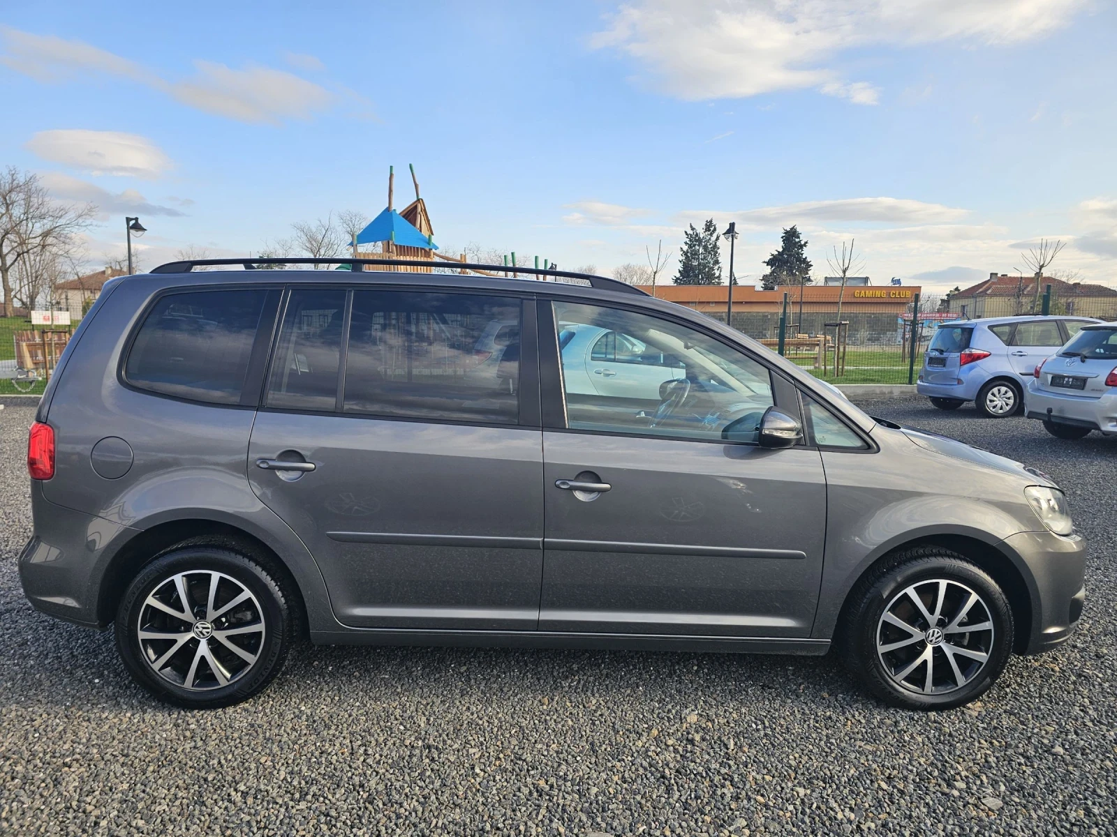 VW Touran 1.6TDI 6-СК НАВИ!!! - изображение 4