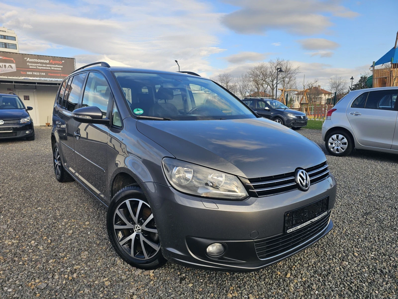VW Touran 1.6TDI 6-СК НАВИ!!! - изображение 3