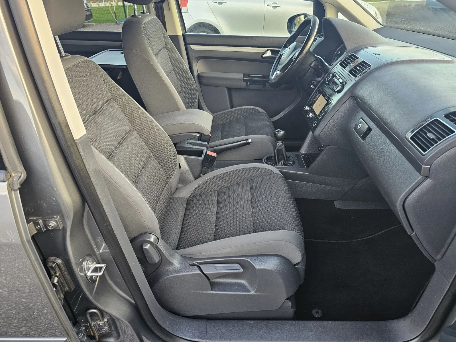 VW Touran 1.6TDI 6-�� ����!!! | Mobile.bg � ����������� 11