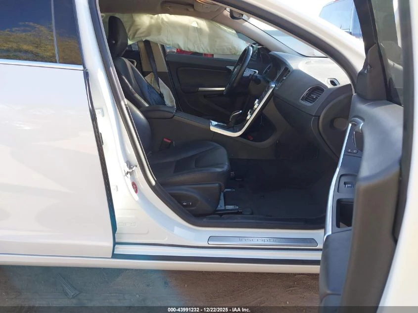 Volvo S60 2l Inscription T5 - изображение 5