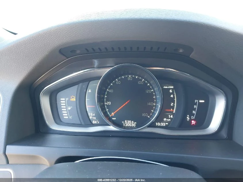 Volvo S60 2l Inscription T5 - изображение 7