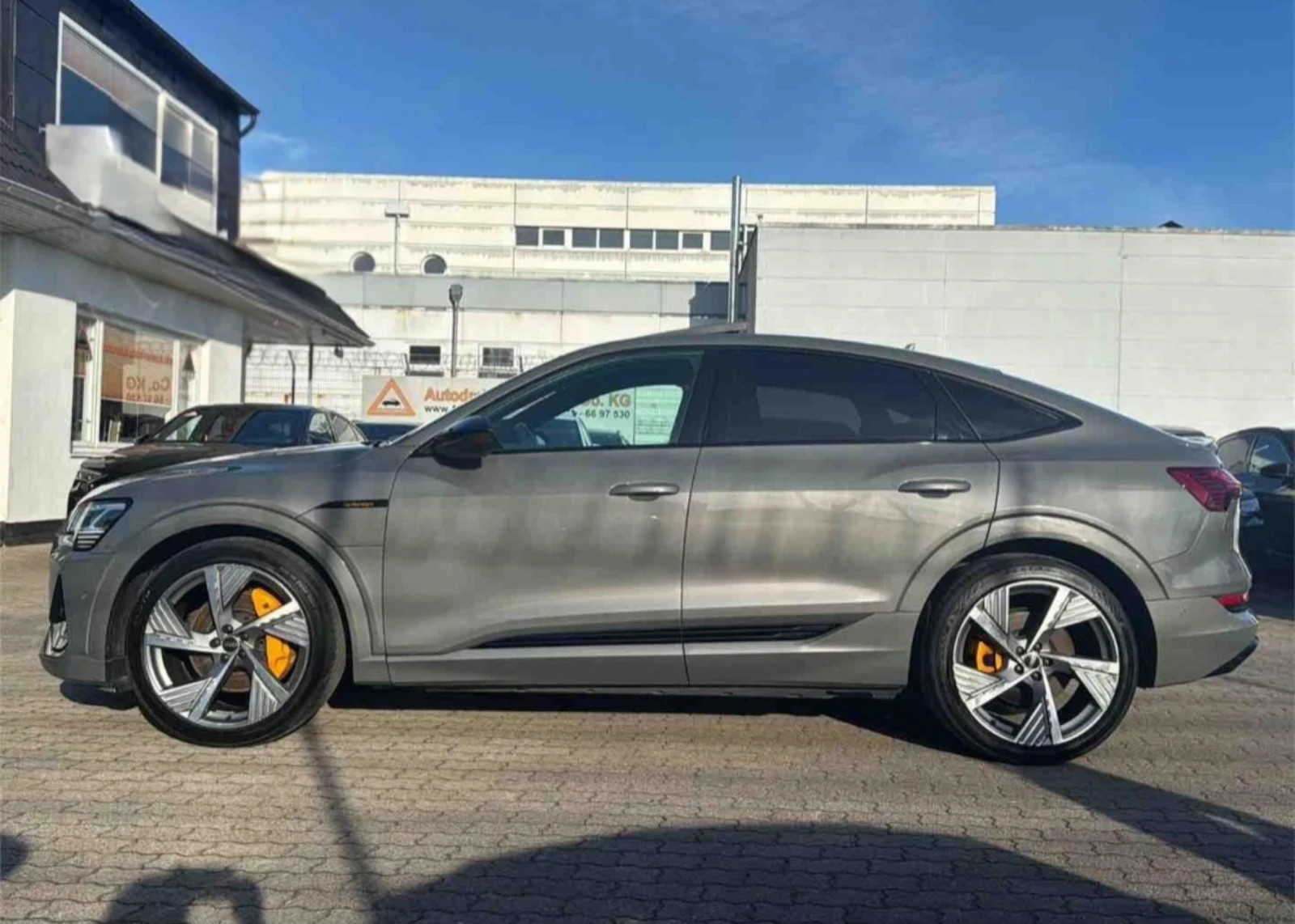 Audi E-Tron 55Quatro/2xSline/Sportback/Black Edition/Pano /Led, снимка 7 - Автомобили и джипове - 53894335