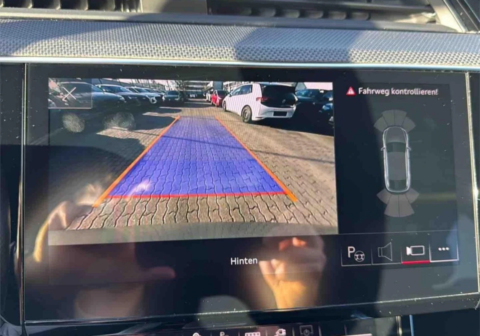 Audi E-Tron 55Quatro/2xSline/Sportback/Black Edition/Pano /Led, снимка 11 - Автомобили и джипове - 53894335