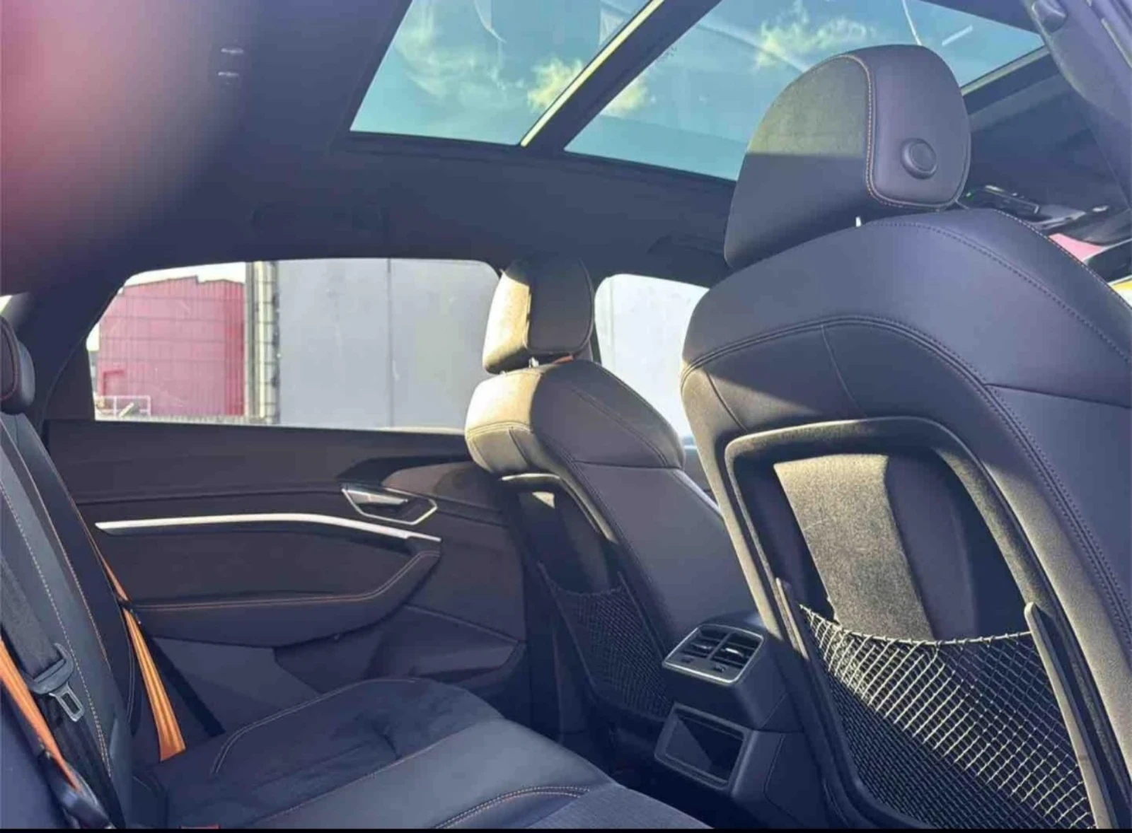 Audi E-Tron 55Quatro/2xSline/Sportback/Black Edition/Pano /Led, снимка 14 - Автомобили и джипове - 53894335