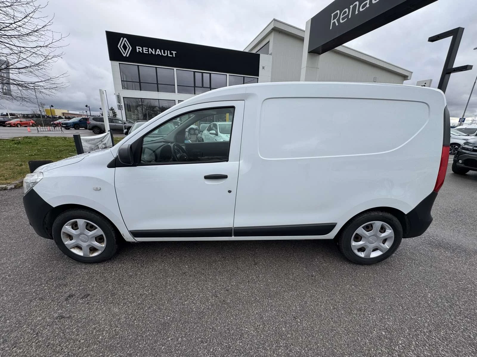 Dacia Dokker 1.5Dci, снимка 3 - Автомобили и джипове - 54080519