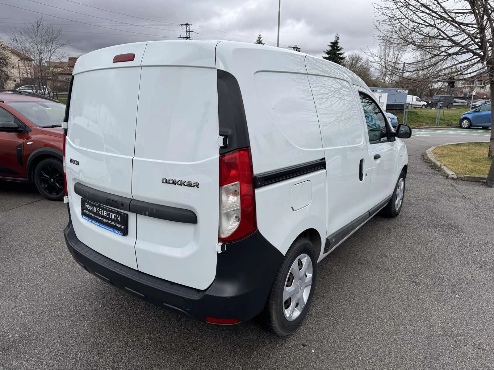 Dacia Dokker 1.5Dci, снимка 6 - Автомобили и джипове - 54080519