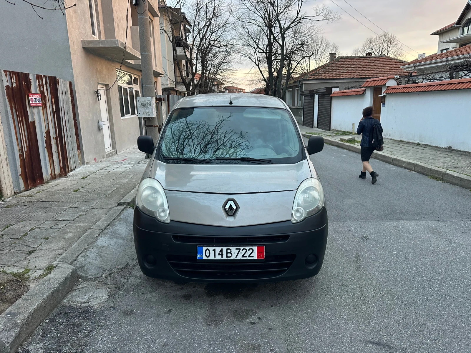Renault Kangoo 1.6 16v, снимка 2 - Автомобили и джипове - 54087942