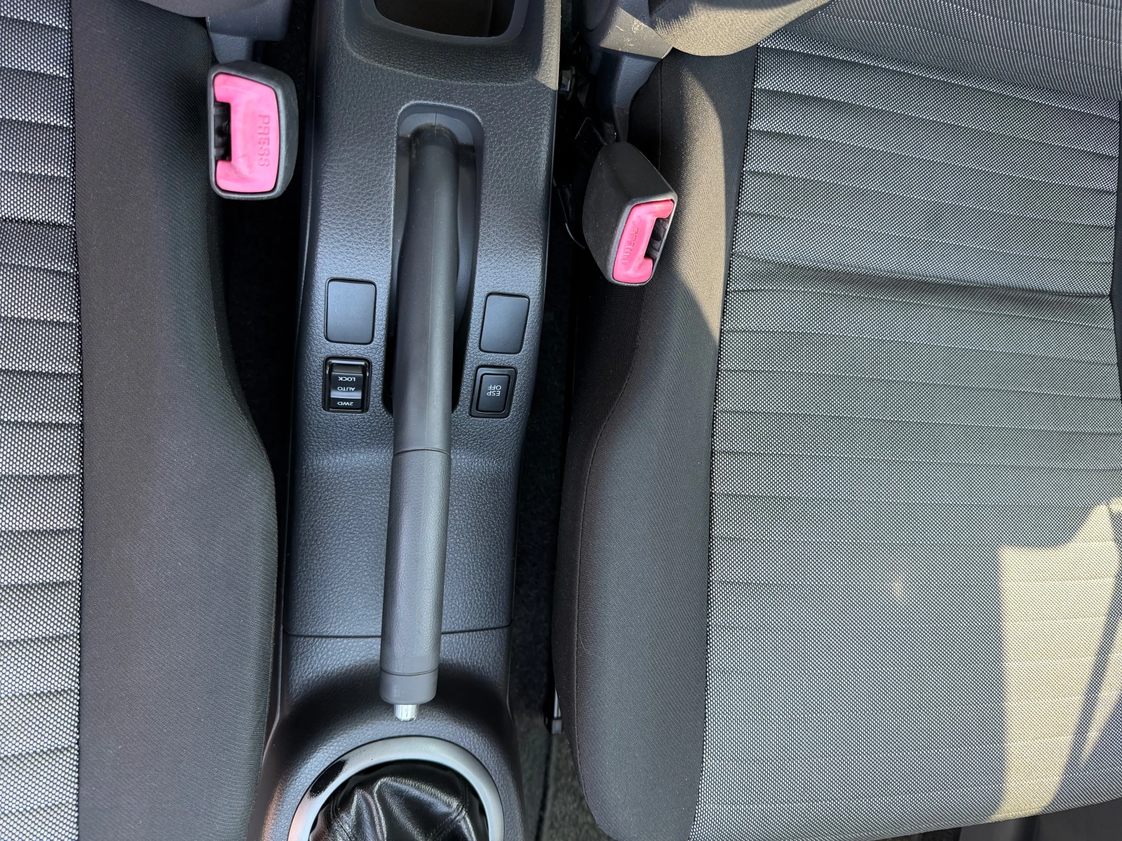 Suzuki SX4 2.0 DDIS 4X4, снимка 14 - Автомобили и джипове - 54499832