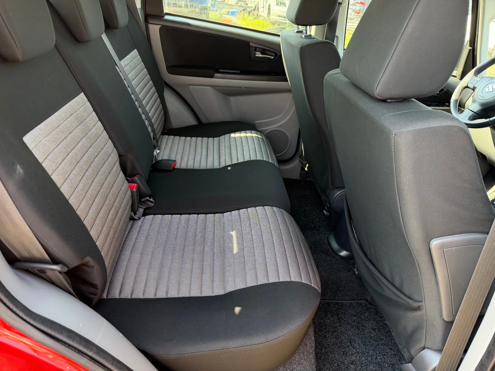 Suzuki SX4 2.0 DDIS 4X4, снимка 15 - Автомобили и джипове - 54499832