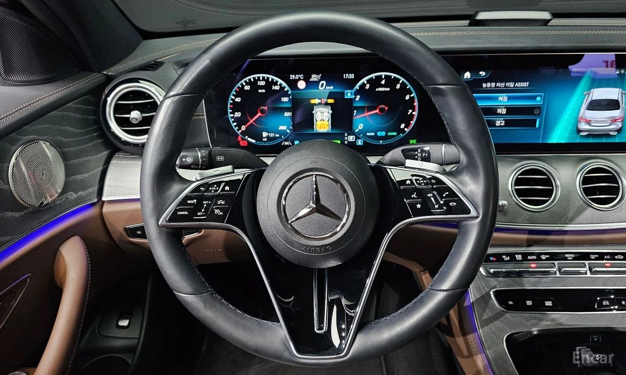 Mercedes-Benz E 350 4MATIC* BURMESTER* ОБДУХВАНЕ* ХЕДЪП* 360КАМЕРА* , снимка 9 - Автомобили и джипове - 54934347